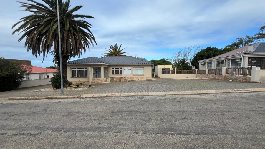  Bedroom Property for Sale in Jeffreys Bay Central Eastern Cape